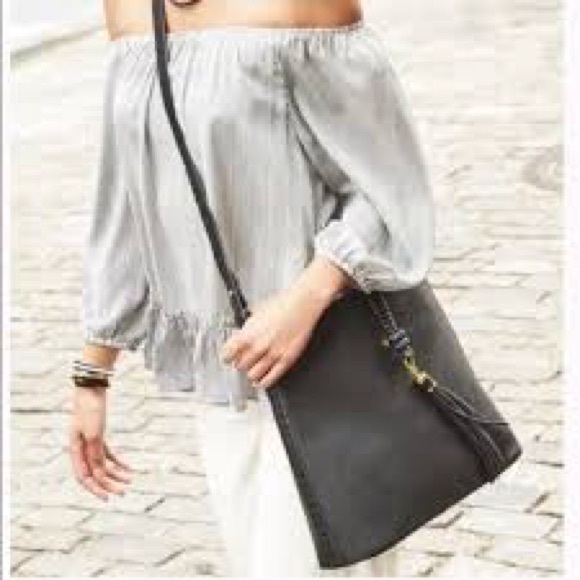Stella & Dot Hayes Tassel Hobo Purse GUC - Picture 11 of 13